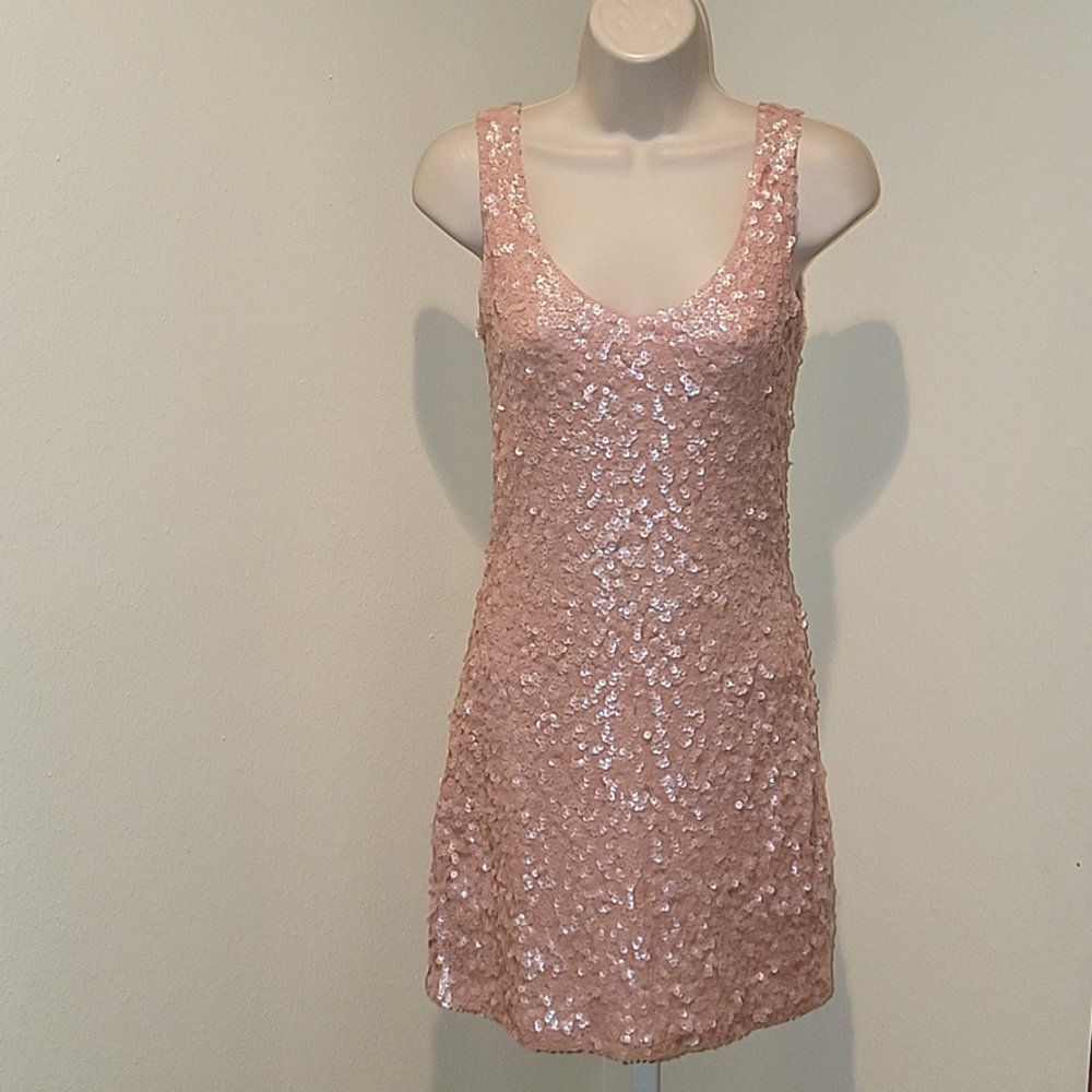 VERTY V-NECK BODYCON SEQUIN MINI DRESS